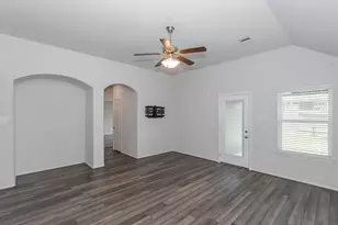 5186 Dry Hollow Dr, Alvin, TX 77511 - Photo 13