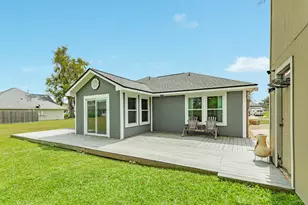 318 S Amherst Dr, West Columbia, TX 77486 - Photo 7