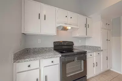 9809 Richmond Avenue #C8, Houston, TX 77042 - Photo 15