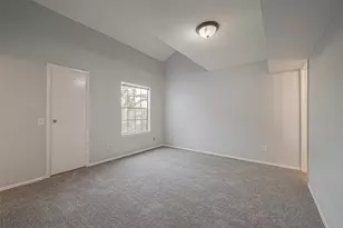 9809 Richmond Ave, Houston, TX 77042 - Photo 31