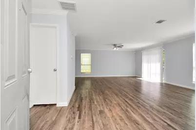 1908 Avenue B, Katy, TX 77493 - Photo 1