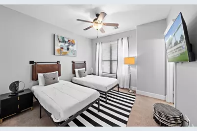 522 Allston Street #D, Houston, TX 77007 - Photo 17
