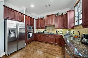 522 Allston St, Houston, TX 77007 - Photo 9