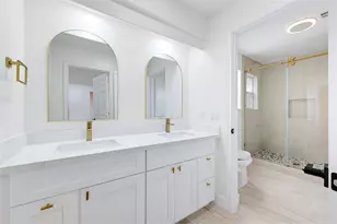 16310 Havenhurst Dr, Houston, TX 77059 - Photo 17
