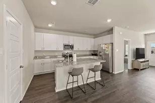 3969 Legend Rnch, New Braunfels, TX 78130 - Photo 9