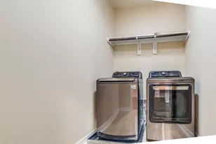 14 W Oaks Dr, Houston, TX 77058 - Photo 21