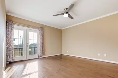 14 W Oaks Drive, Houston, TX 77058 - Photo 19