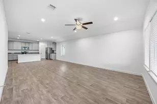 31627 Featherstone Trl, Fulshear, TX 77441 - Photo 11