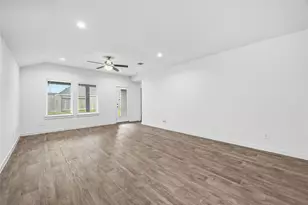 31627 Featherstone Trl, Fulshear, TX 77441 - Photo 9