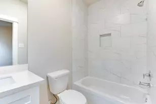 1424 W 34th 1/2 St, Houston, TX 77018 - Photo 5