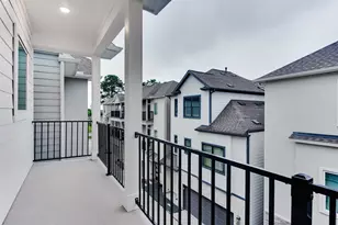 1424 W 34th 1/2 St, Houston, TX 77018 - Photo 27