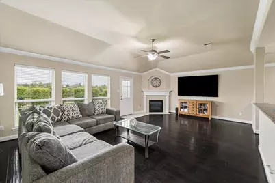 1521 Bluestone Edge Lane, Pearland, TX 77089 - Photo 9