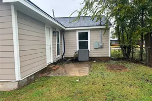 923 W 9th St, Freeport, TX 77541 - Photo 35