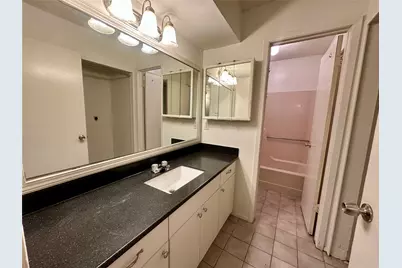 11506 Meadow Pines Court #B, Houston, TX 77477 - Photo 7