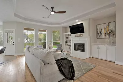 2306 Carriage Run E, Conroe, TX 77384 - Photo 9