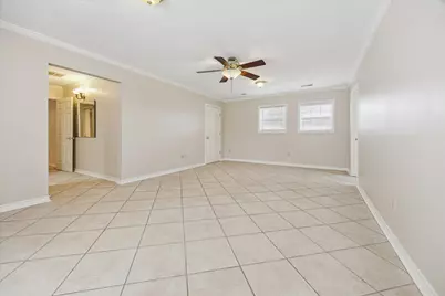 5659 Lymbar Drive, Houston, TX 77096 - Photo 11