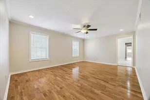 5659 Lymbar Dr, Houston, TX 77096 - Photo 15