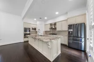 908 Amelia St, Sugar Land, TX 77478 - Photo 11