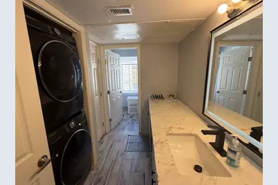 9809 Richmond Avenue #B13, Houston, TX 77042 - Photo 29