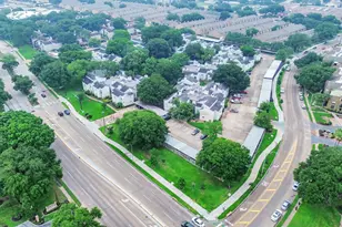 9809 Richmond Ave, Houston, TX 77042 - Photo 27