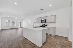 24046 Kentwood Springs Dr, Spring, TX 77373 - Photo 9