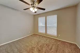 31 S White Pebble Ct, Spring, TX 77380 - Photo 13