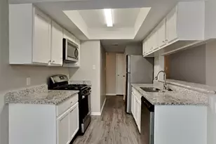31 S White Pebble Ct, Spring, TX 77380 - Photo 3