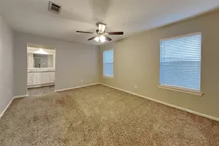 31 S White Pebble Ct, Spring, TX 77380 - Photo 5