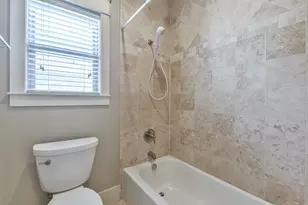 1030 W 16th St, Houston, TX 77008 - Photo 21