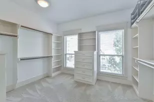 1030 W 16th St, Houston, TX 77008 - Photo 17