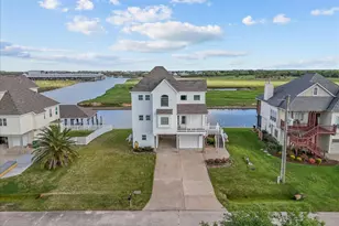 211 Tuna Run Rd, Freeport, TX 77541 - Photo 5