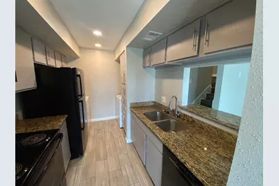 6633 W Airport Boulevard #1308, Houston, TX 77035 - Photo 17