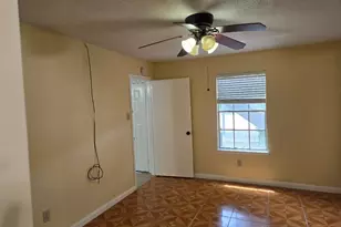 10823 Braes Bend Dr, Houston, TX 77071 - Photo 9