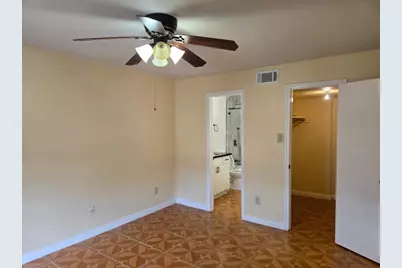 10823 Braes Bend Drive, Houston, TX 77071 - Photo 11