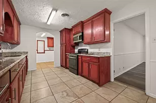 6027 De Moss Dr, Houston, TX 77081 - Photo 7
