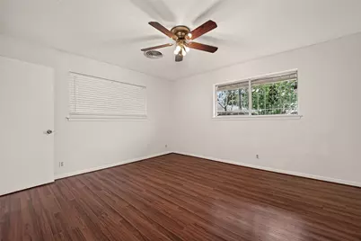 6027 De Moss Drive, Houston, TX 77081 - Photo 13