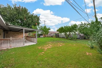 6027 De Moss Drive, Houston, TX 77081 - Photo 17