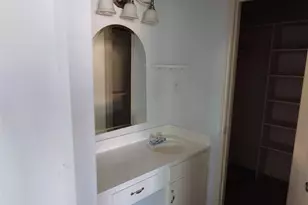 10546 Hammerly Blvd, Houston, TX 77043 - Photo 13