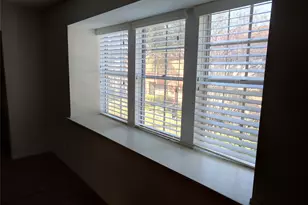 10546 Hammerly Blvd, Houston, TX 77043 - Photo 11