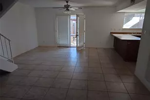 10546 Hammerly Blvd, Houston, TX 77043 - Photo 23