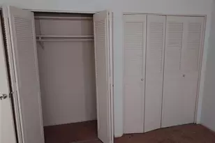 10546 Hammerly Blvd, Houston, TX 77043 - Photo 21