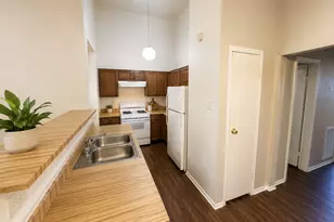 22413 Tree House Ln, Spring, TX 77373 - Photo 3