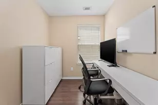 78 N Walden Elms Cir, The Woodlands, TX 77382 - Photo 15