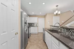78 N Walden Elms Cir, The Woodlands, TX 77382 - Photo 9