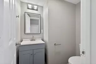 1221 Cedar Post Ln, Houston, TX 77055 - Photo 11