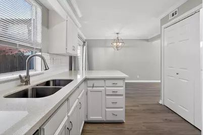 1221 Cedar Post Lane #3B, Houston, TX 77055 - Photo 1