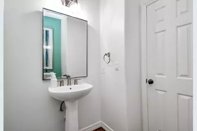 1739 French Village Drive, Houston, TX 77055 - Photo 31