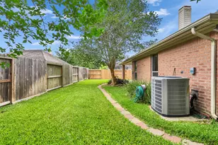 4123 Ridgepoint Dr, Pearland, TX 77584 - Photo 13