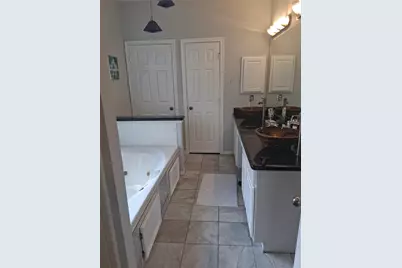 7915 Wolfield Lane, Houston, TX 77071 - Photo 11