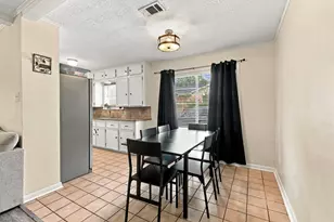 3800 Windridge Dr, Bryan, TX 77802 - Photo 5